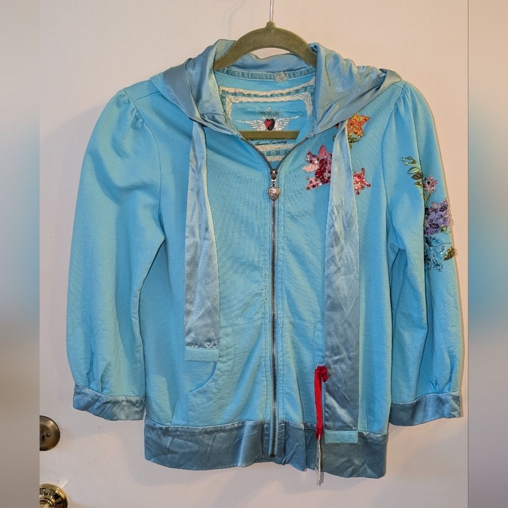 Y2K Twisted Heart Embellished Hoodie New With Tags Size Medium silk trim